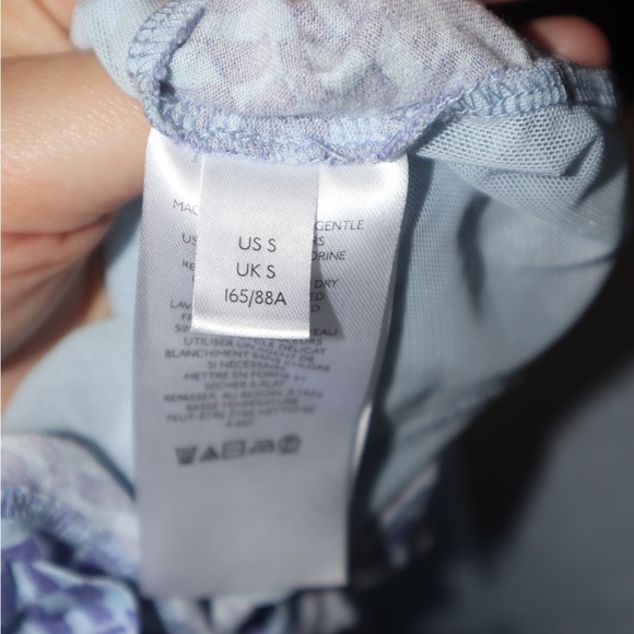 SOLD • HOST PICK 🎉 Urban Outfitters Geometric Deep V-Neck Wrap Dress Size S-P - Picture 12 of 13